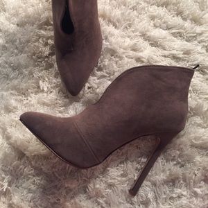 Mauve Bootie